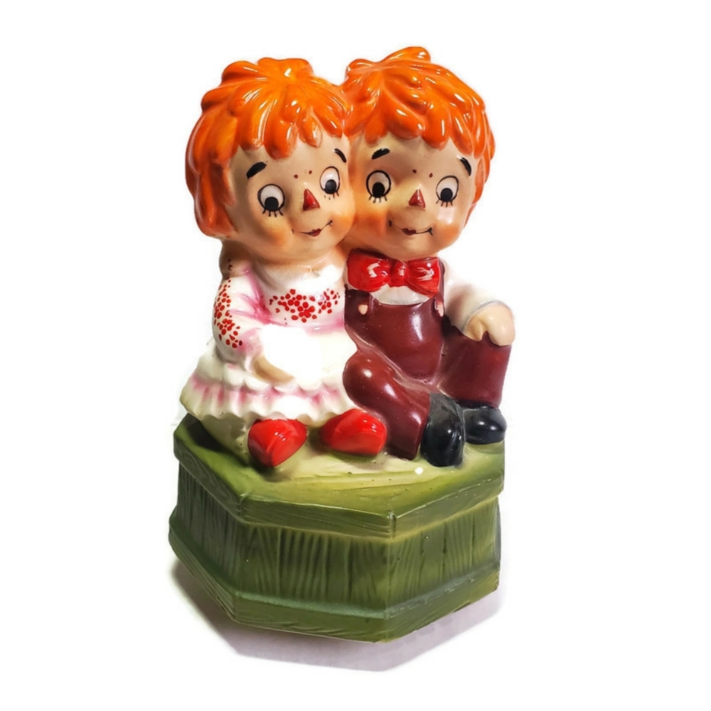 Vtg Sankyo Raggedy Ann & Andy Music Box Figurine